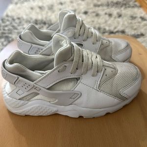 Toddler Nike Huaraches (unisex)